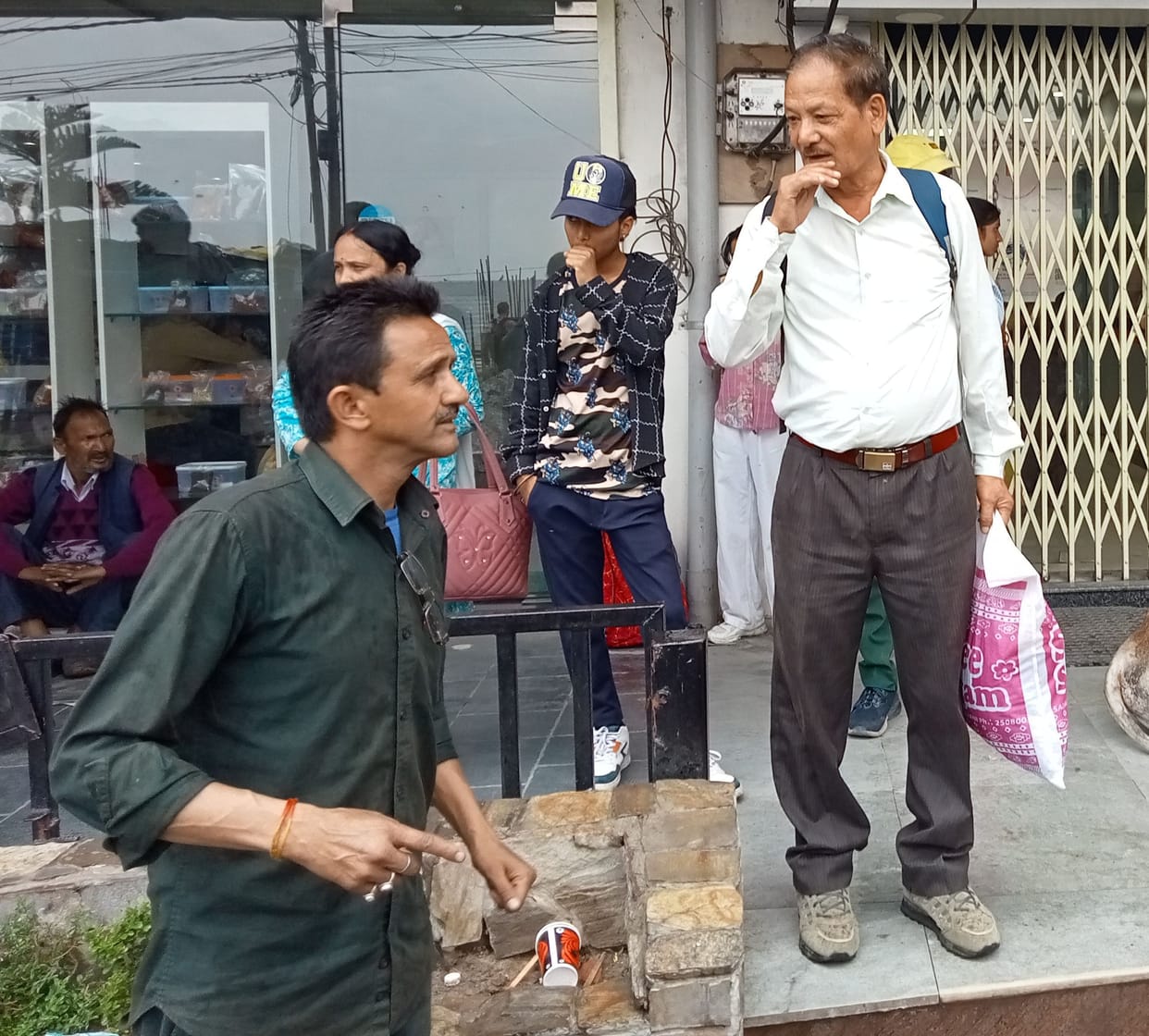 Passengers facing problems since last one year due to construction work at Kemu station