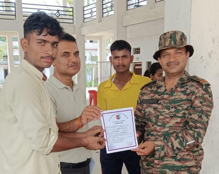 NCC cadets left with certificates