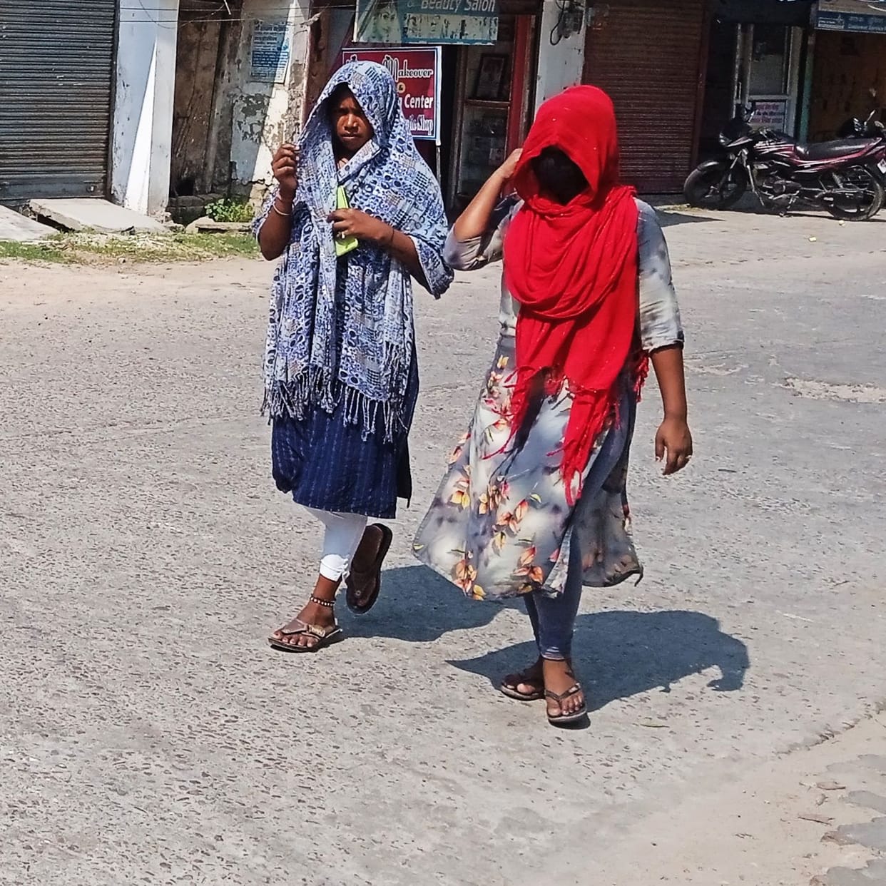 Temperature reached 42 degrees, people were distressed