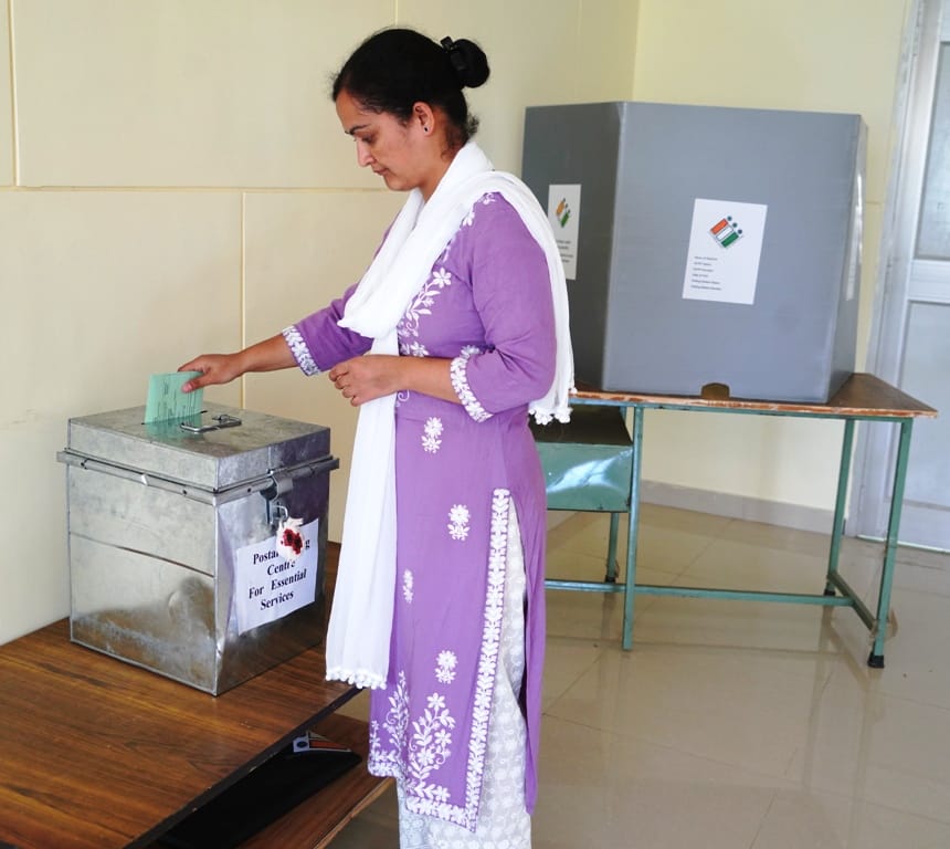 22 workers of essential services voted in Kinnaur district