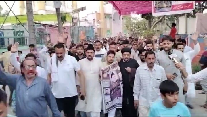Demonstration against Israel and America at Jogirampuri Dargah