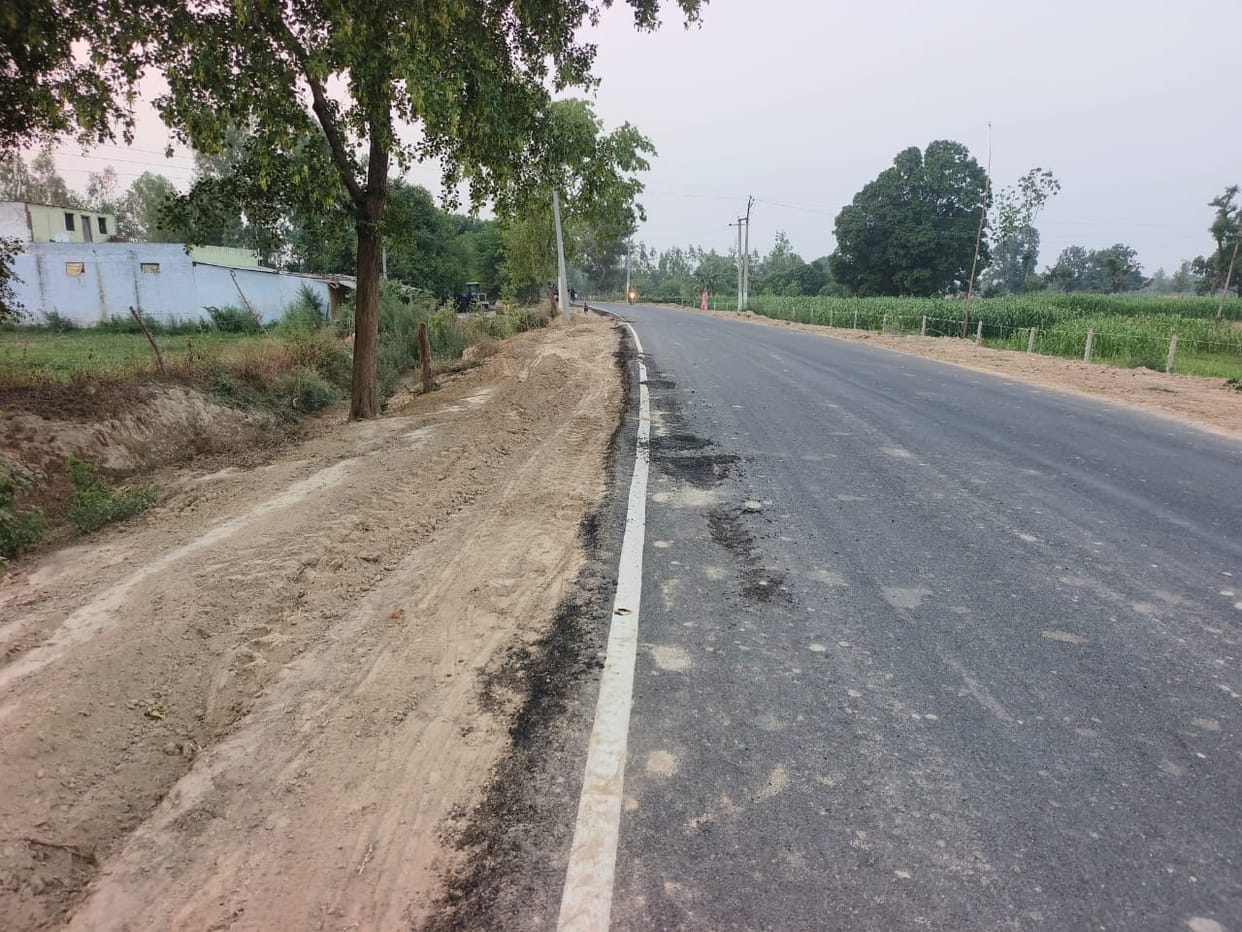 BSNL digs new road to lay fiber cable