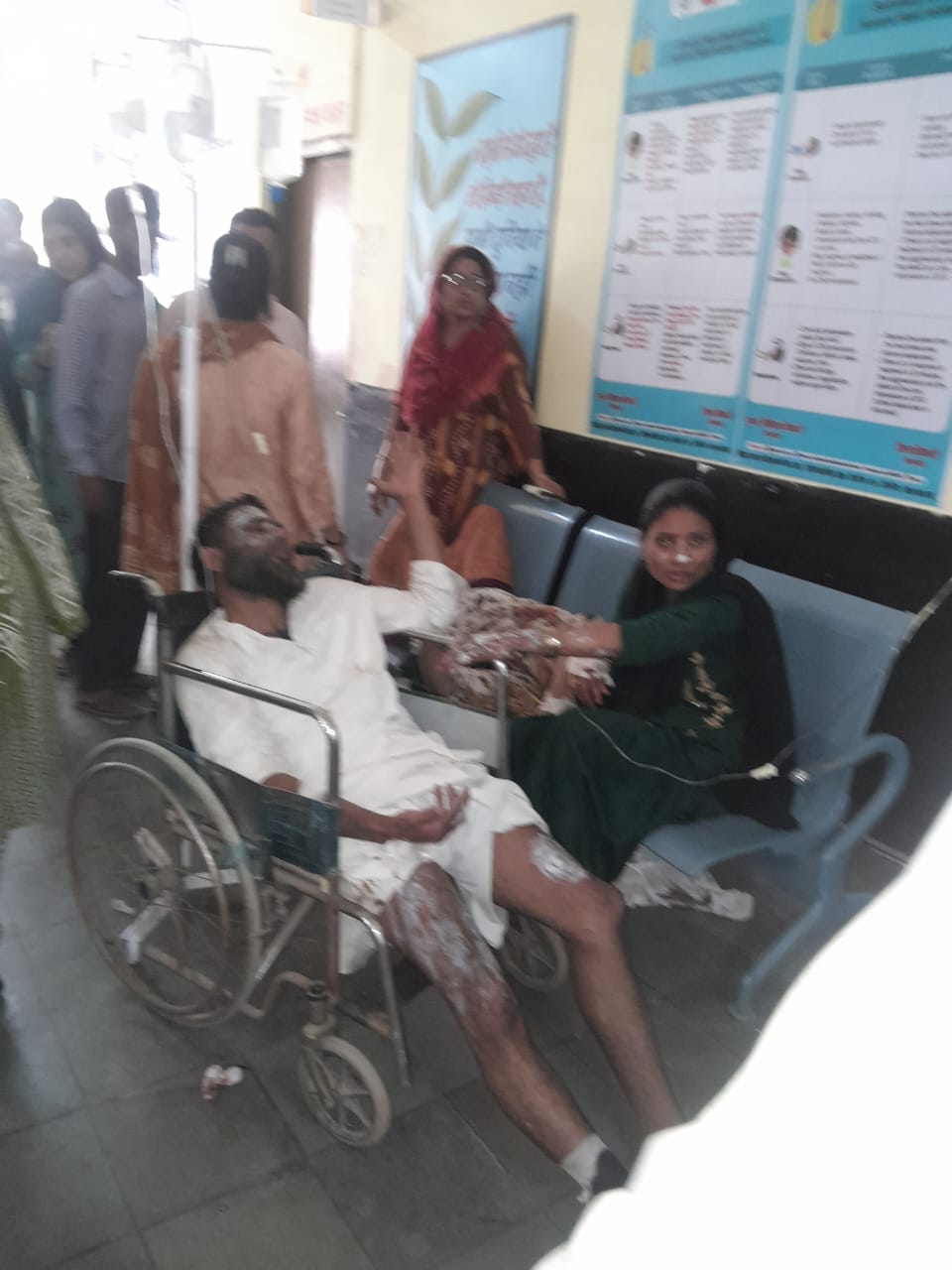 An accident happened a few steps before the destination, created chaos