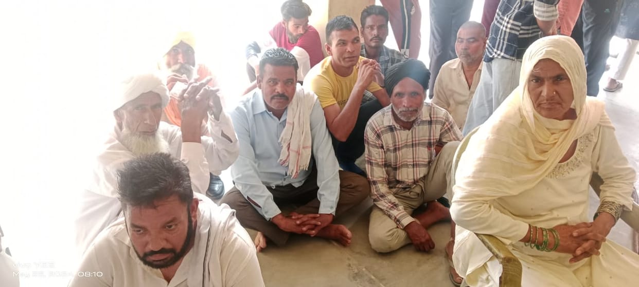 EVM stopped during voting, had to wait