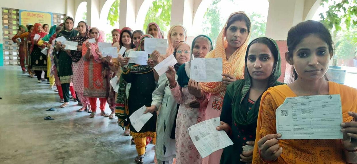 Voters stunned by the heat of the sun