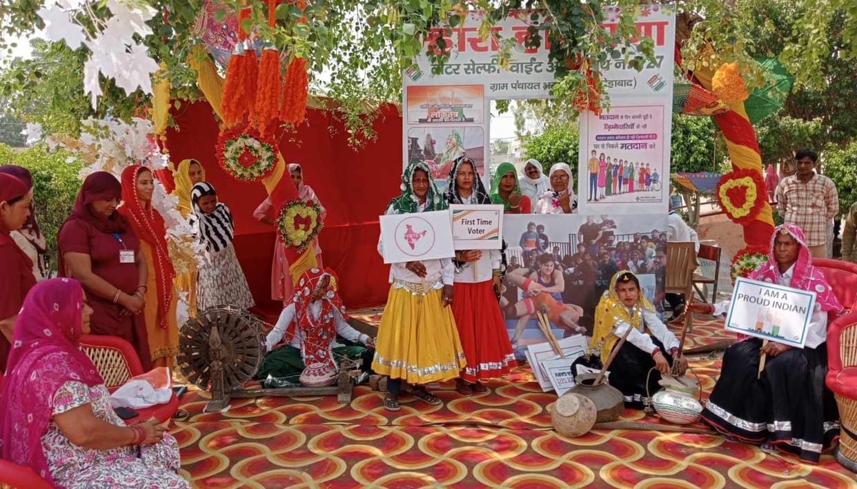 There was a shortage of wheelchair at the model booth in Bhattu, Haryanvi culture was the theme of the booth.