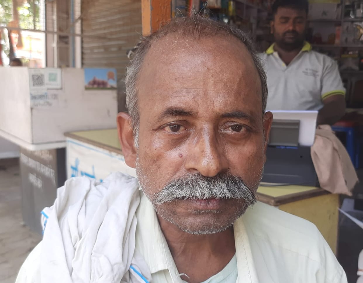 munim looted