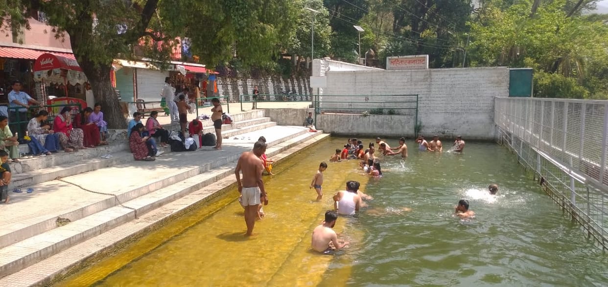 tourist of many states visit in renuka