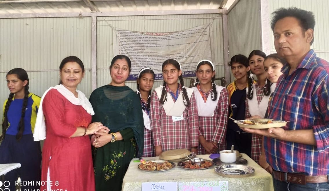 food exhibition organised in banethi school
