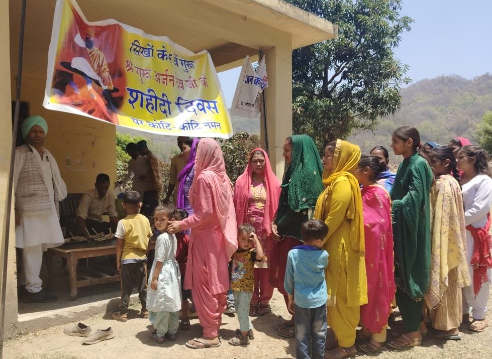 Offered sweet water and also distributed halwa.