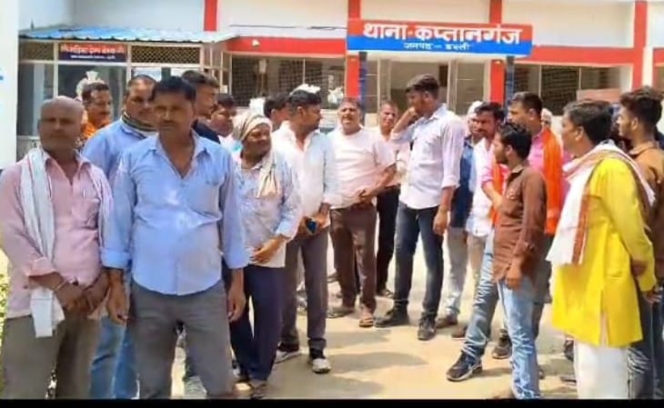 Villagers angry over lack of arrest of accused, protest