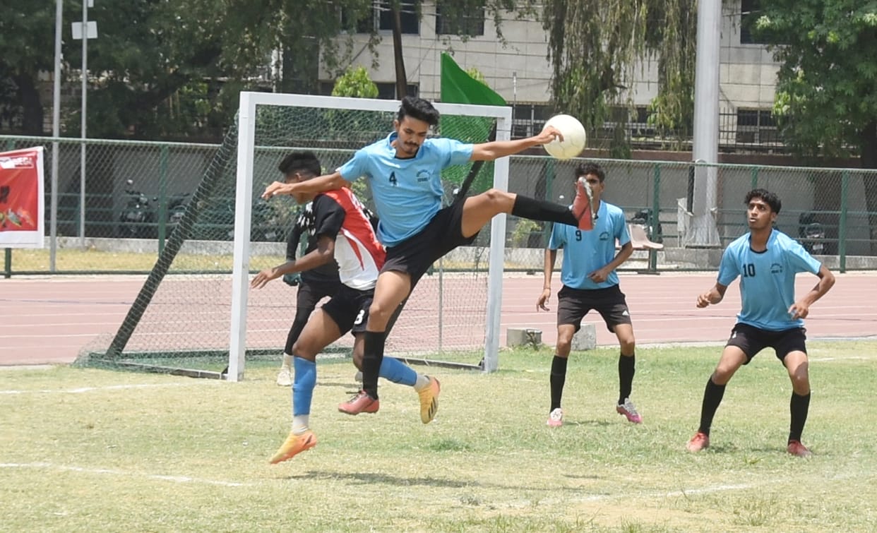 Khan Sporting Football Club becomes winner in football competition