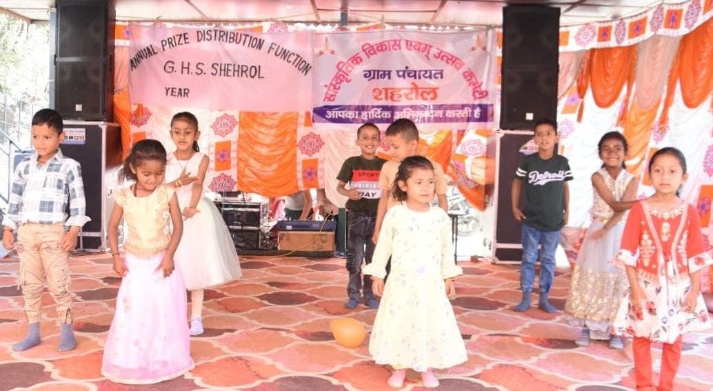 Children enthralled the audience with colorful programs