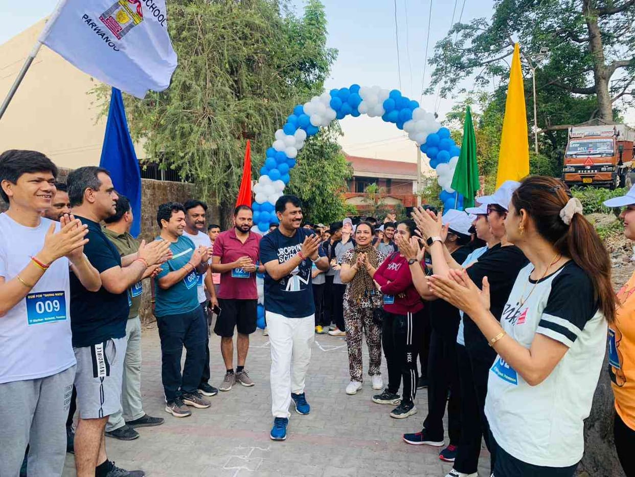 Eicher School organized mini marathon on water conservation