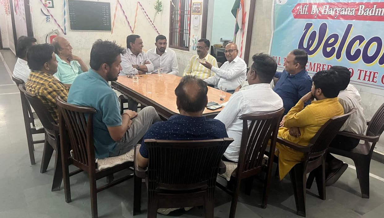 Dadri Badminton Association's executive announced, Pankaj Pradhan and Lokesh became the general secretary.