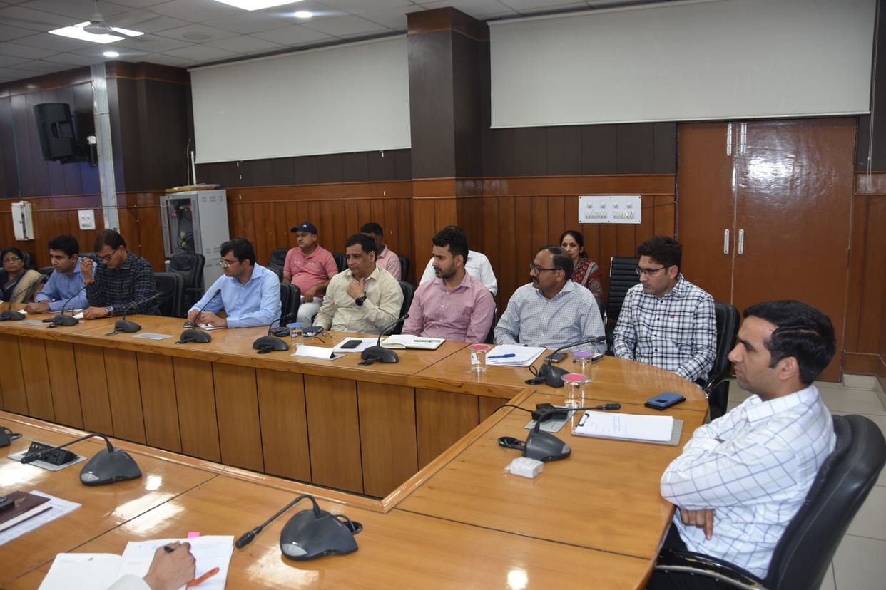 Notice to Municipal Corporation officials for not releasing helpline number