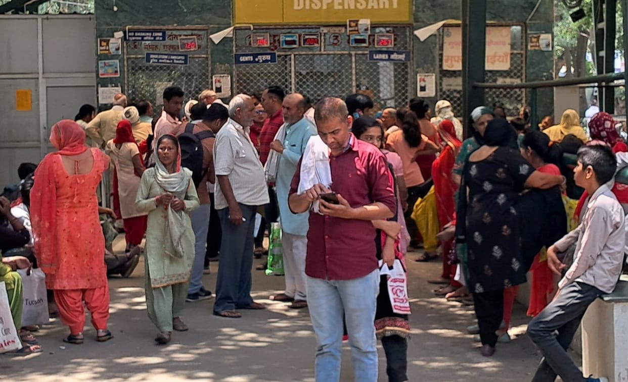 Antibiotic medicine not available in civil hospital for six months