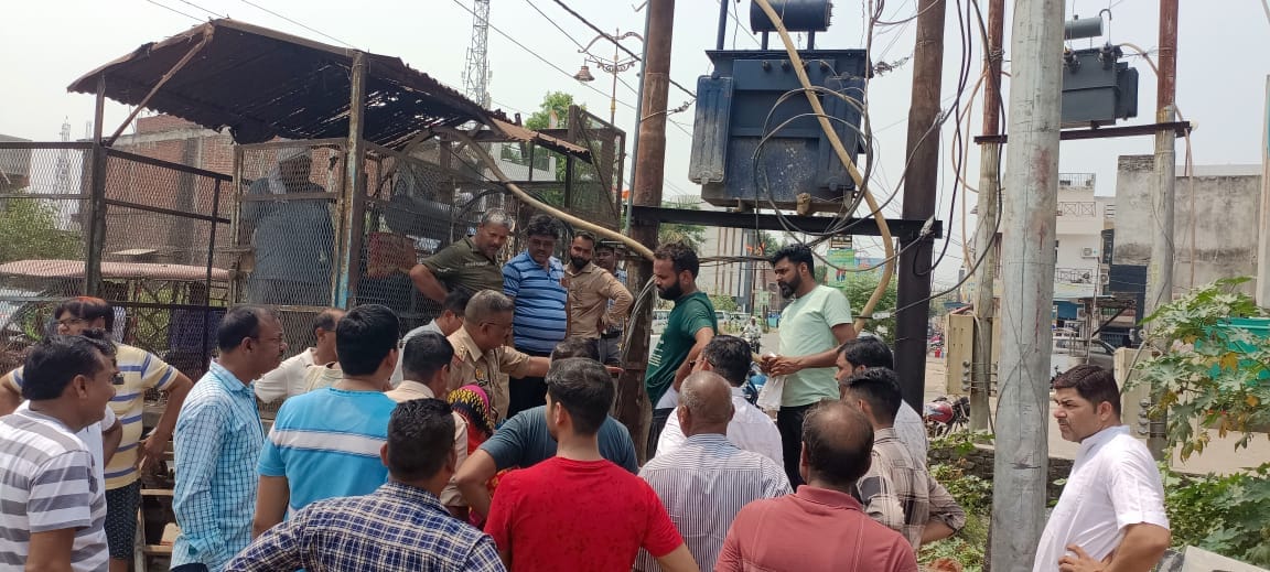 Three transformers blown due to overloading, power supply to Ashok Colony remained disrupted for 26 hours