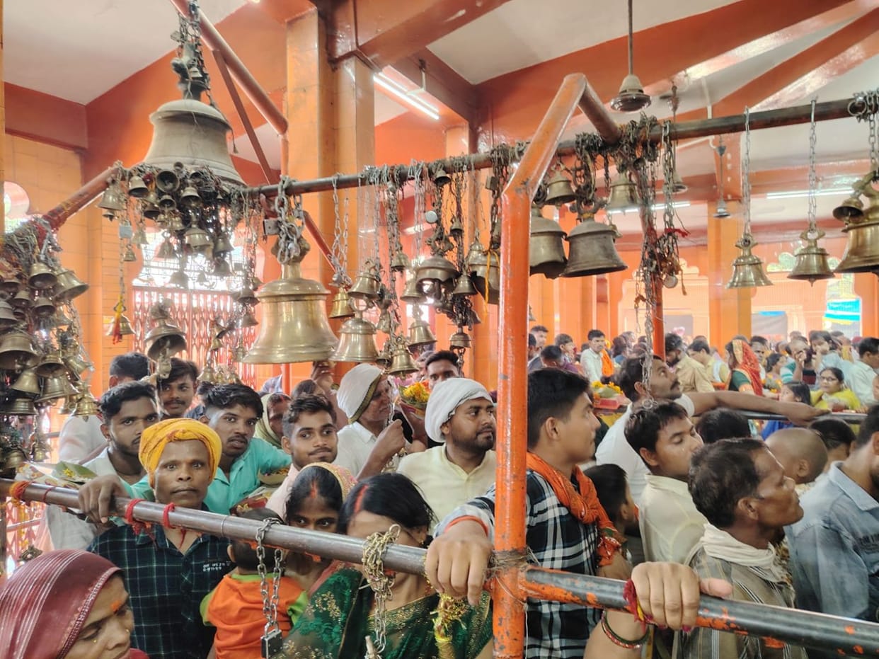 worshiped Bajrangbali and sought blessings.