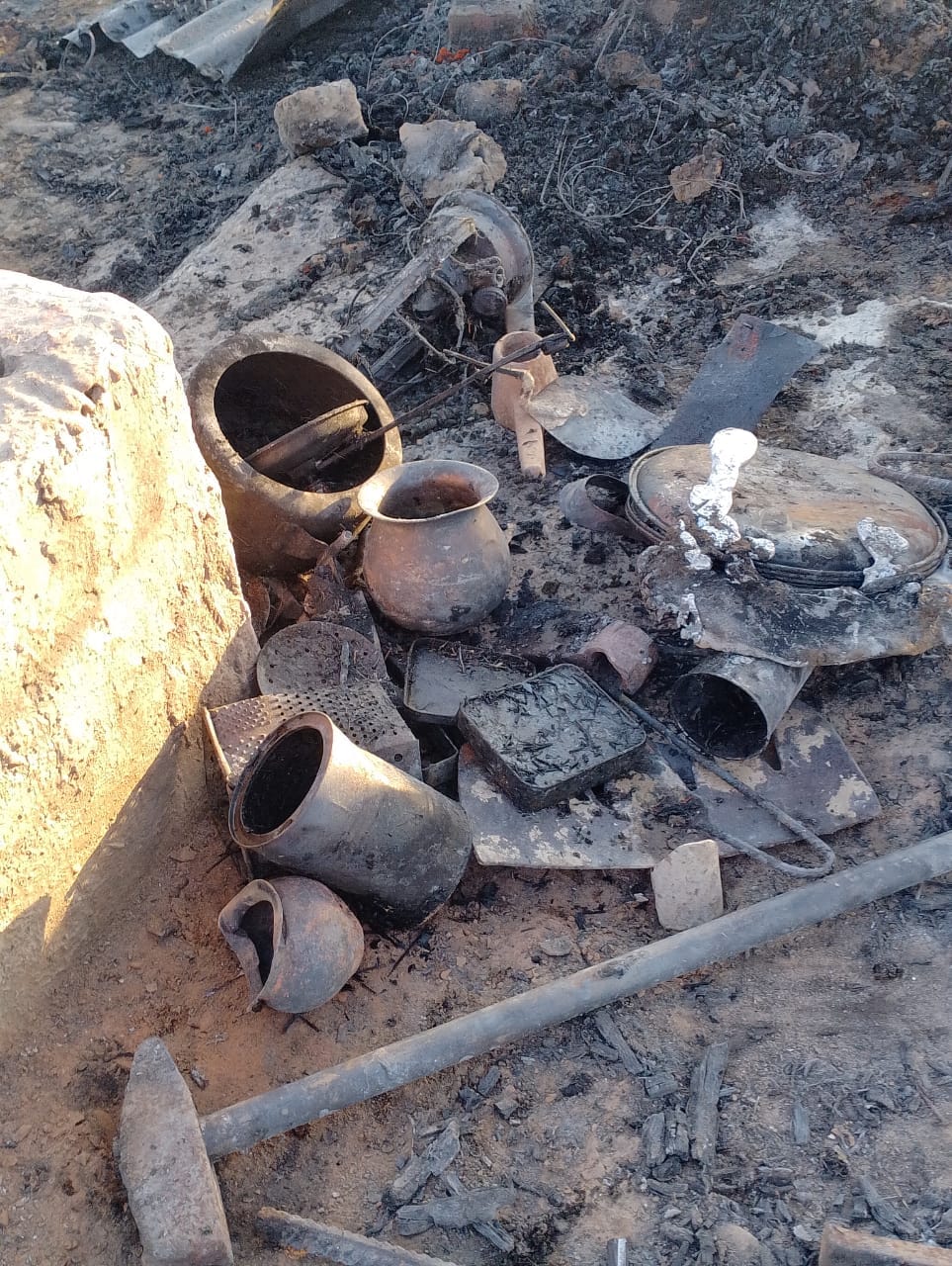 A total of 68 huts burnt to ashes in Nangra and Mawa Kohlan.