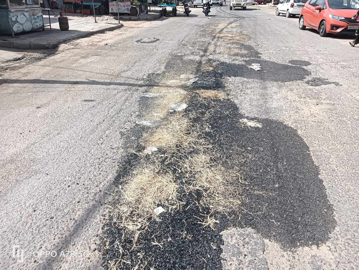 The potholes on the Kulan-Jakhal main road were filled.
