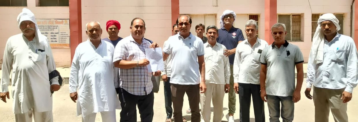 Area residents met DSP demanding action against closure of public street