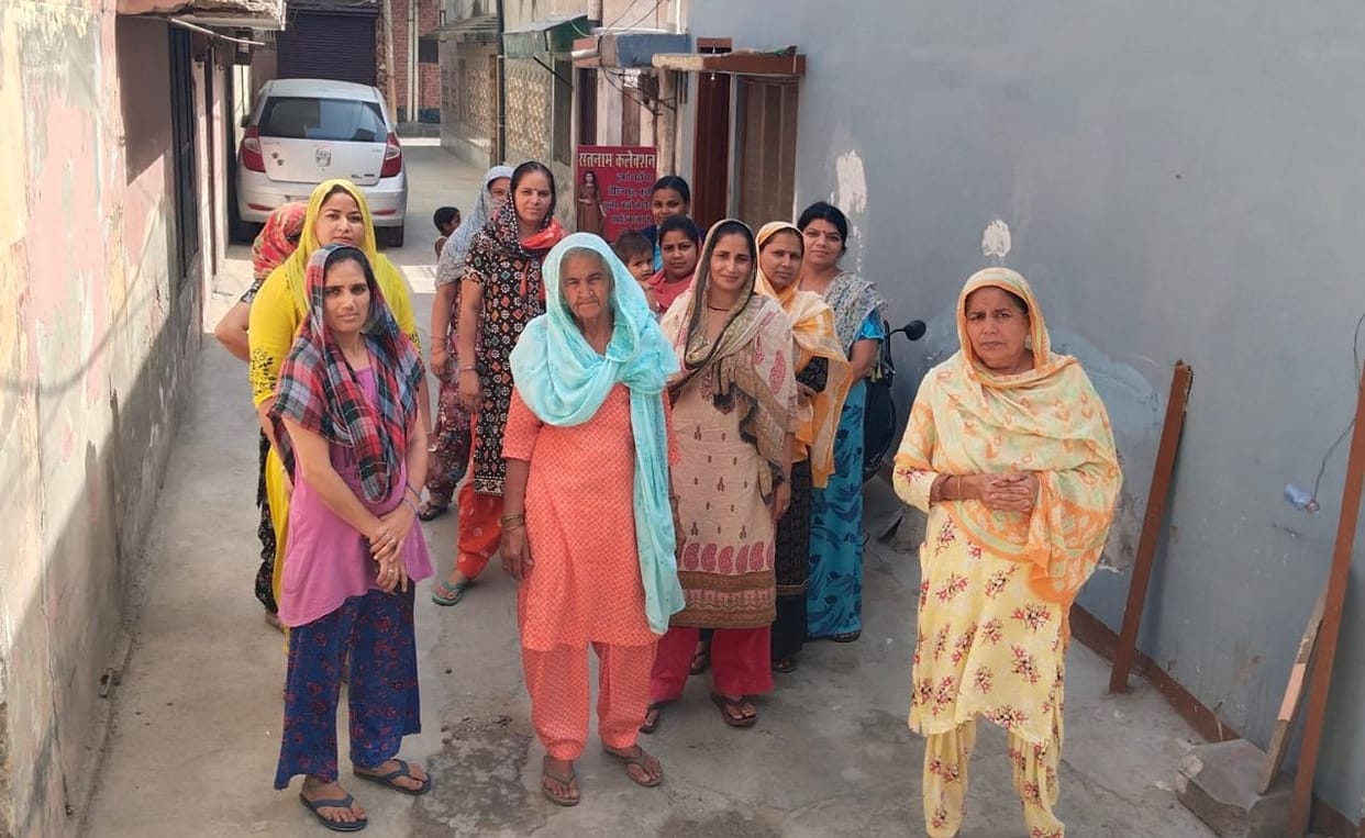 Water supply stopped in 100 houses for three days
