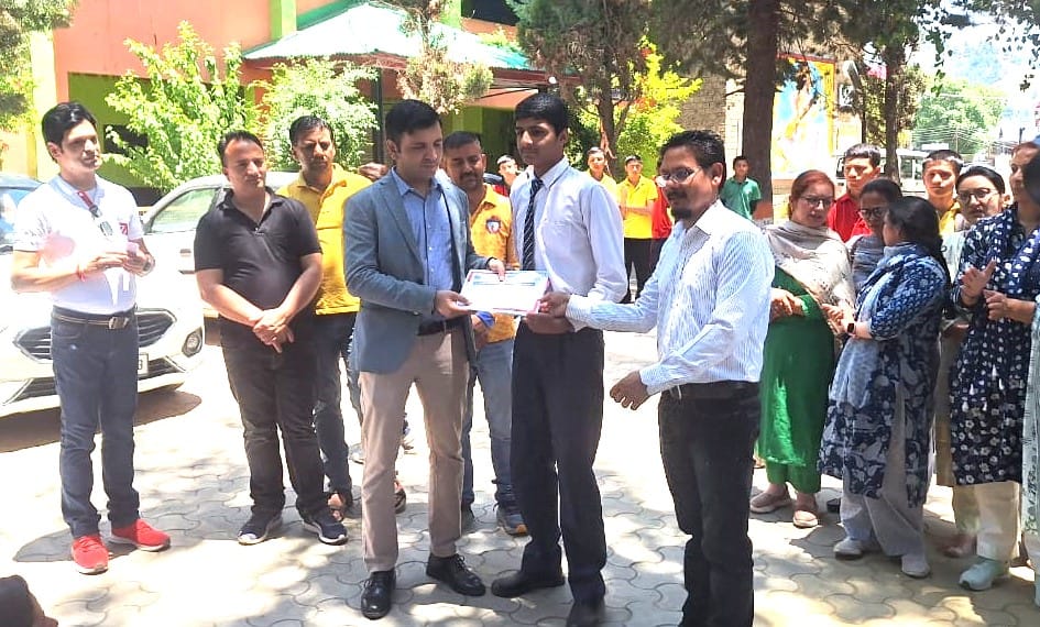 Students made voters aware by taking out a rally