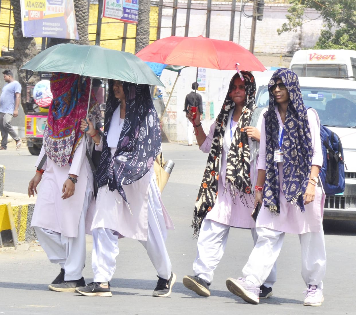 People remained scorched in the heat and heatwave throughout the day