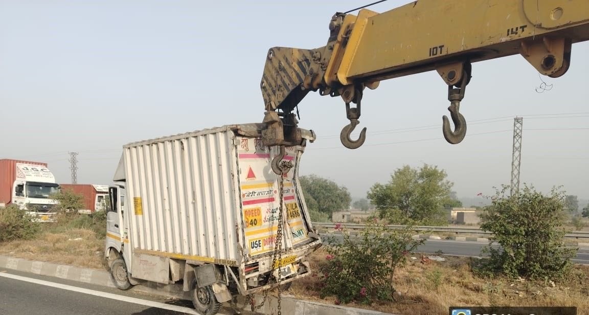 Two drivers died in accidents on KMP Expressway