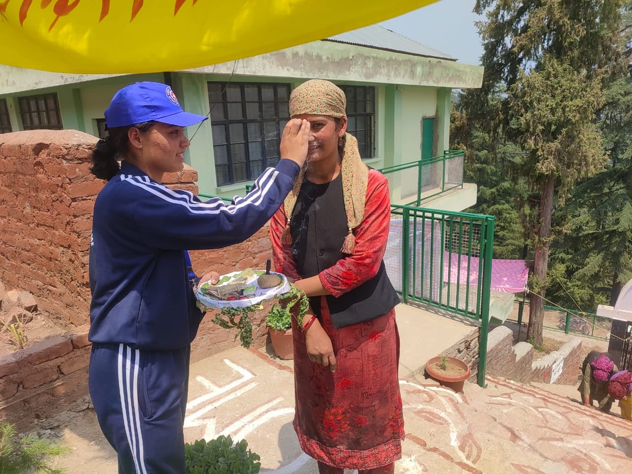 At some places they were welcomed with tilak and at other places they were given water to drink