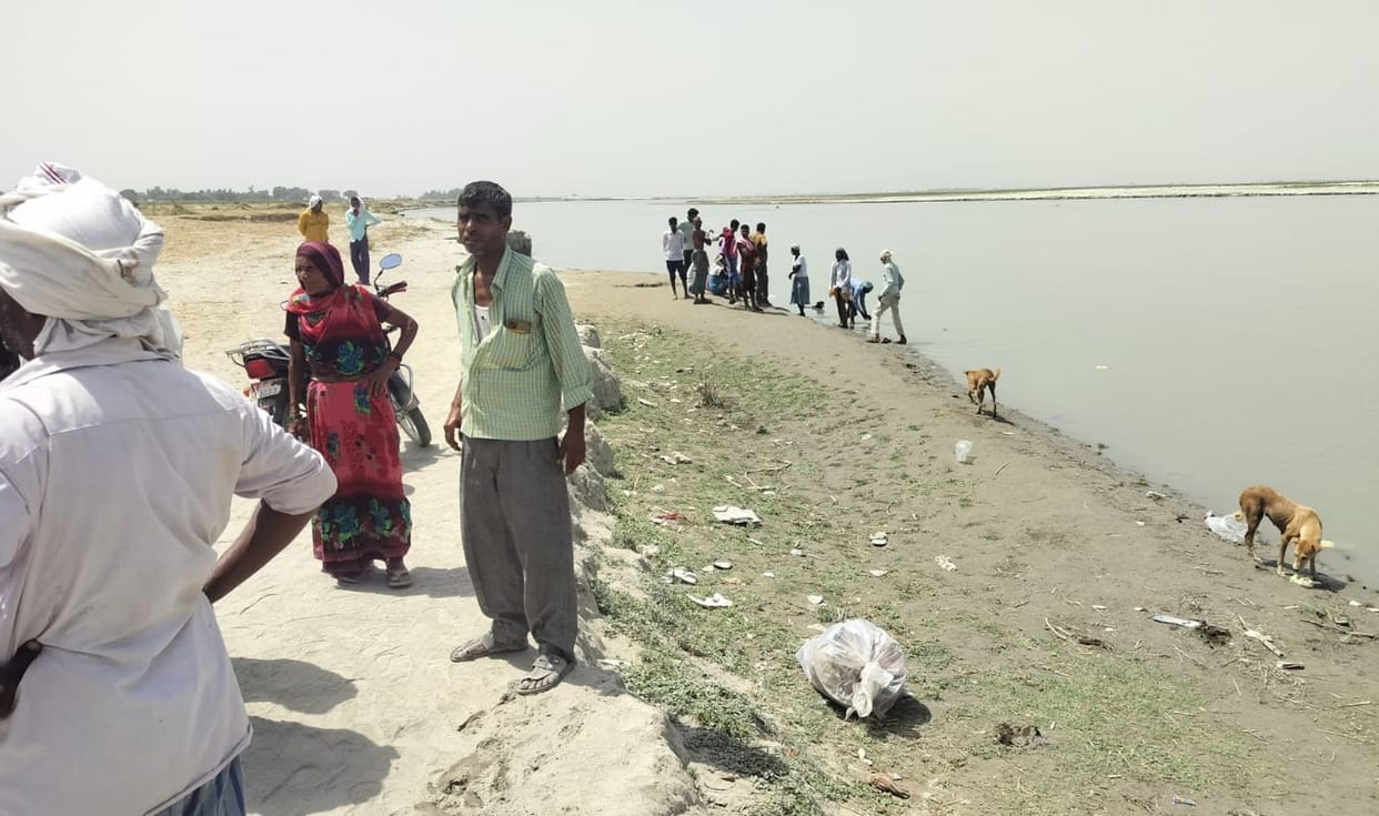 Seven members of a family drowned in Ganga, one youth died