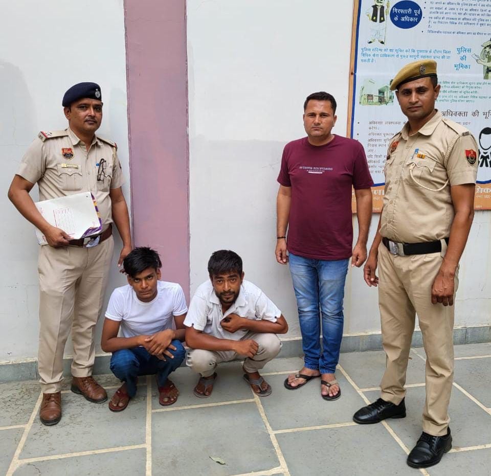 Two accused of stealing wheat bags from commission agent's shop arrested