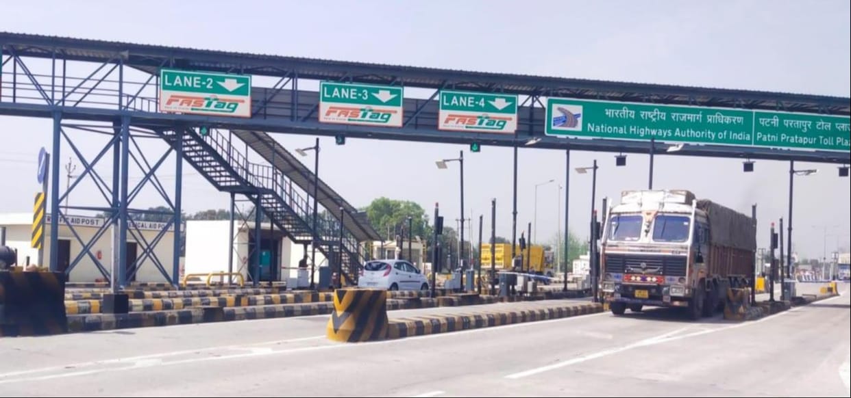 Toll tax on vehicles will increase by Rs 5 from tonight