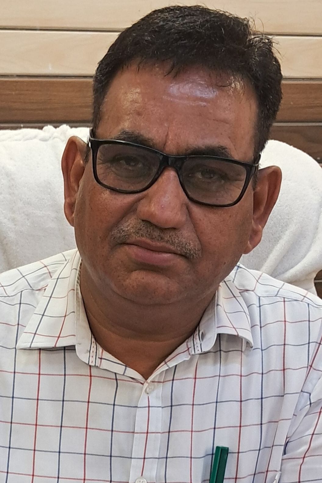 Cotton textile artisans took out a foot march