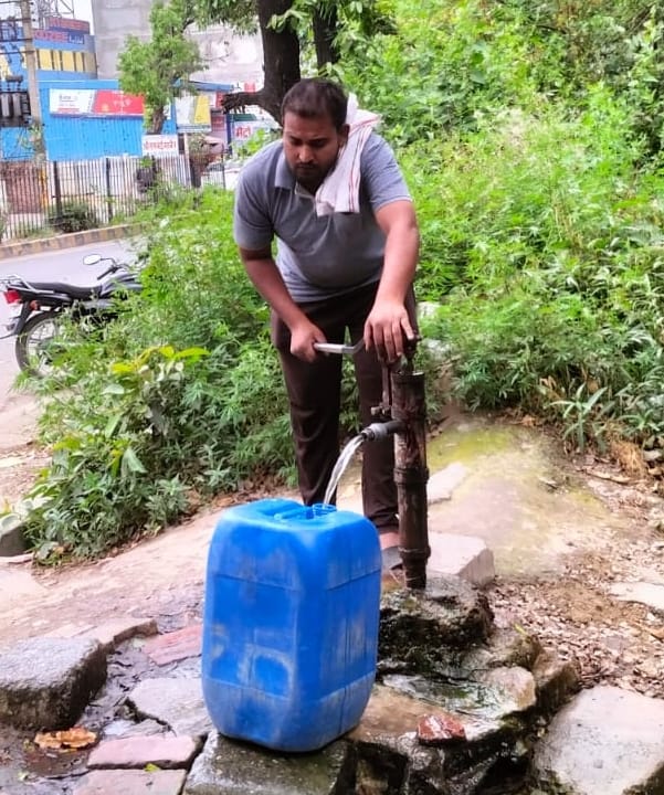 City residents upset due to lack of solution to water and electricity shortage