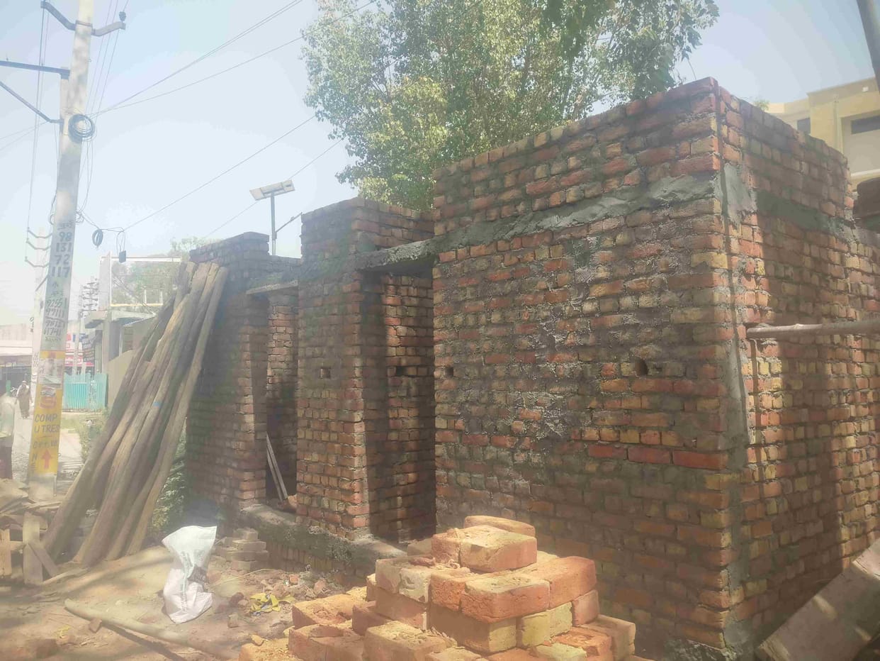 5 public toilets under construction at a cost of Rs 46 lakh in Kanina