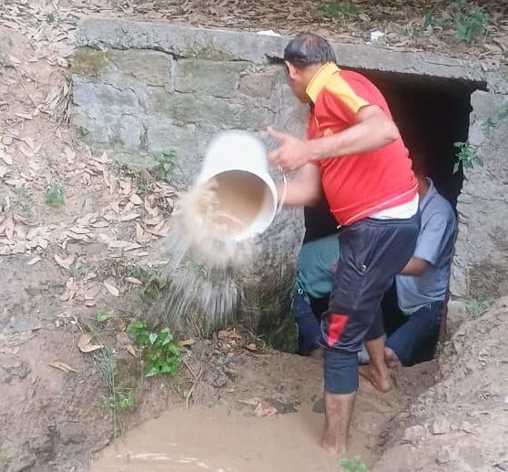 Villagers cleaned the natural water source stepwell