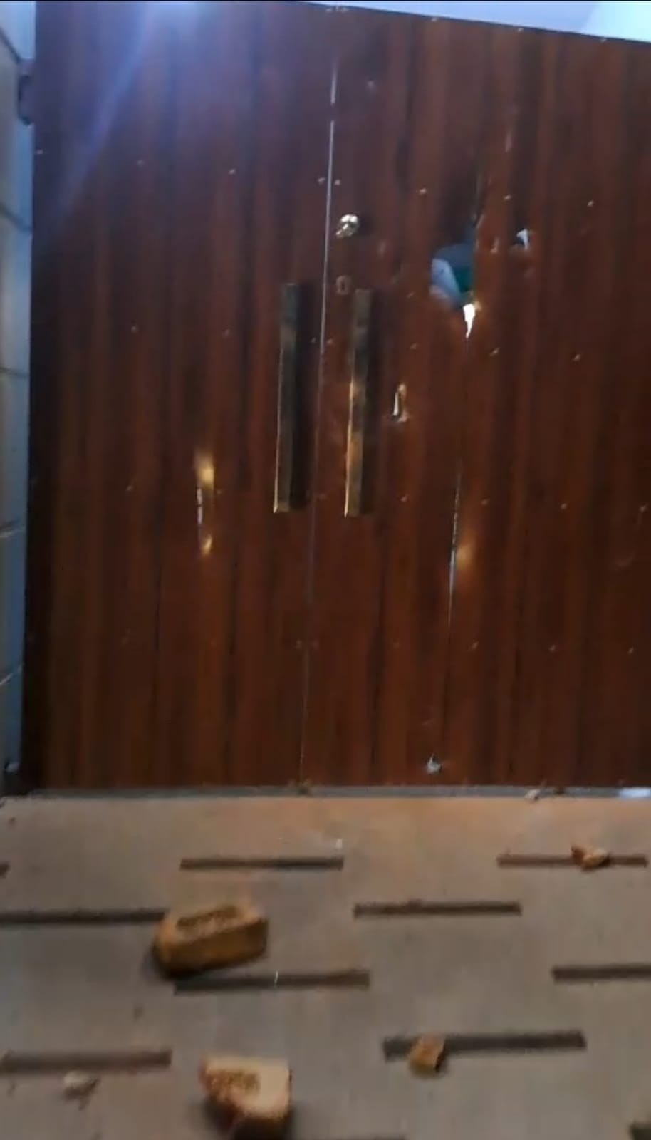 BJP leader beaten up in Panihari due to election rivalry, bricks pelted at house and vandalized