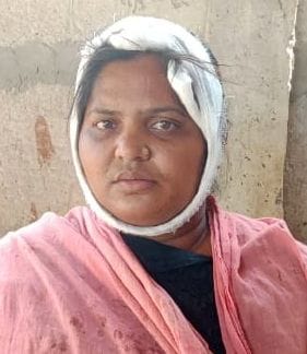 Pregnant woman beaten by throwing chilli powder in her eyes