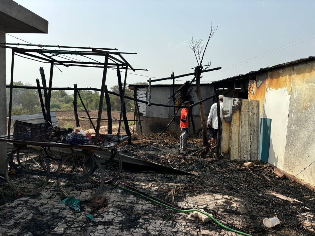 Dhaba and goods burnt in fire in Gholowal