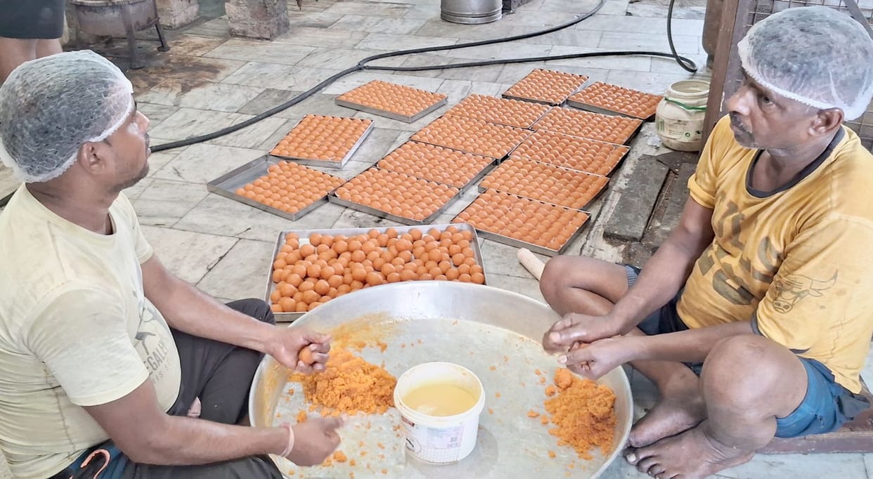 Preparations started at sweet establishments, flower shops also decorated