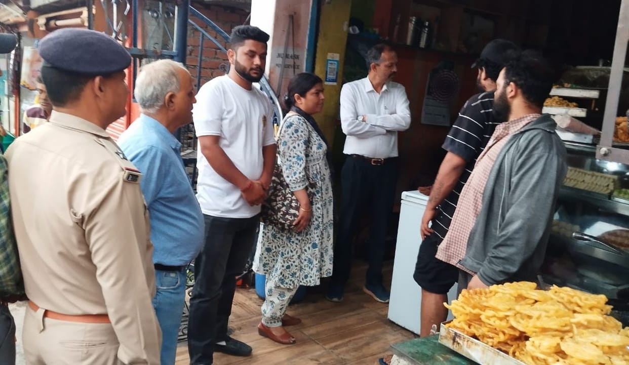 Shopkeepers made aware about child labor in Teesa