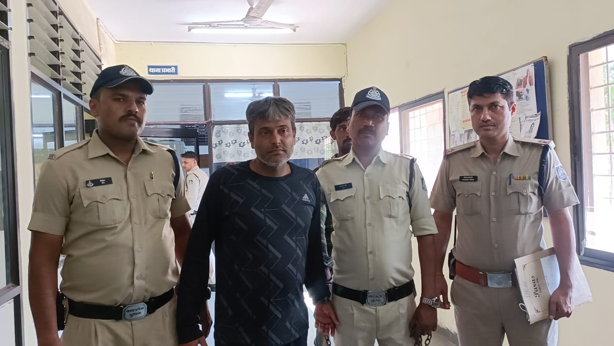 The illegal business of hashish was being carried out in Indore by bringing it from Bihar