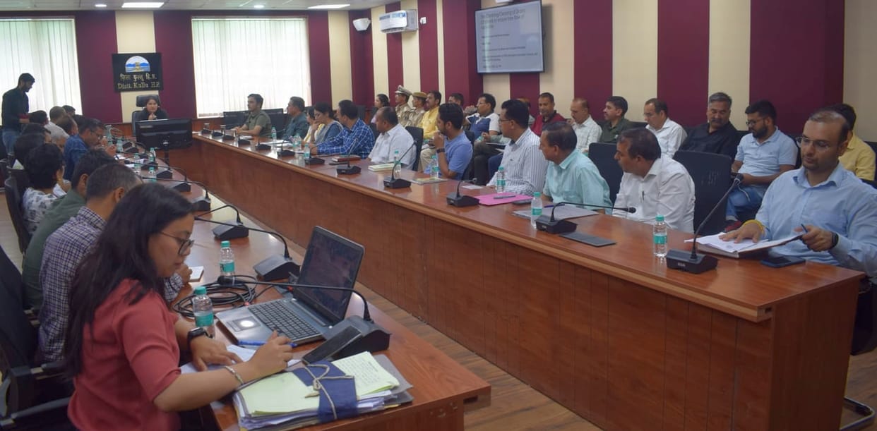 Clear the road drains before 20th, report should be submitted: DC