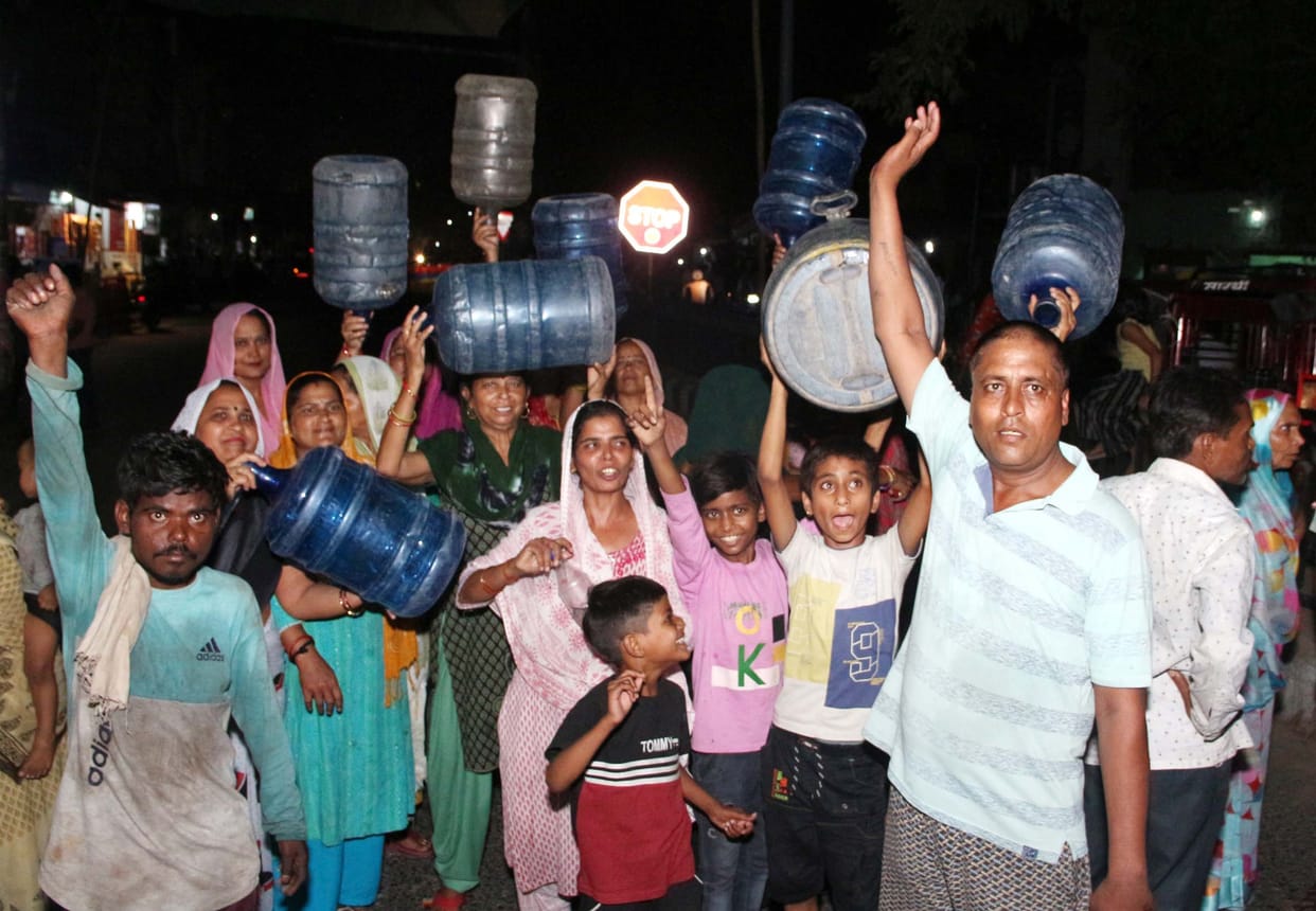 Demonstration at Duba halt over water shortage, jammed