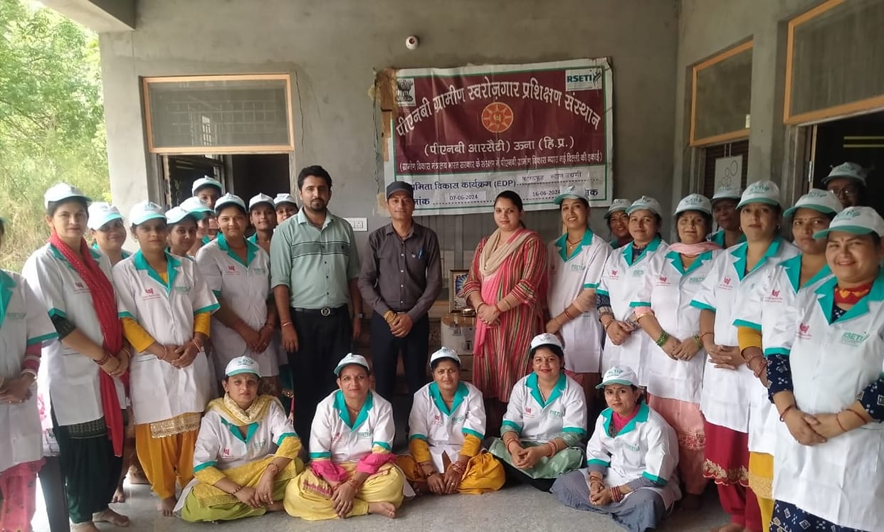 Fast food stall entrepreneur training started in Khadol