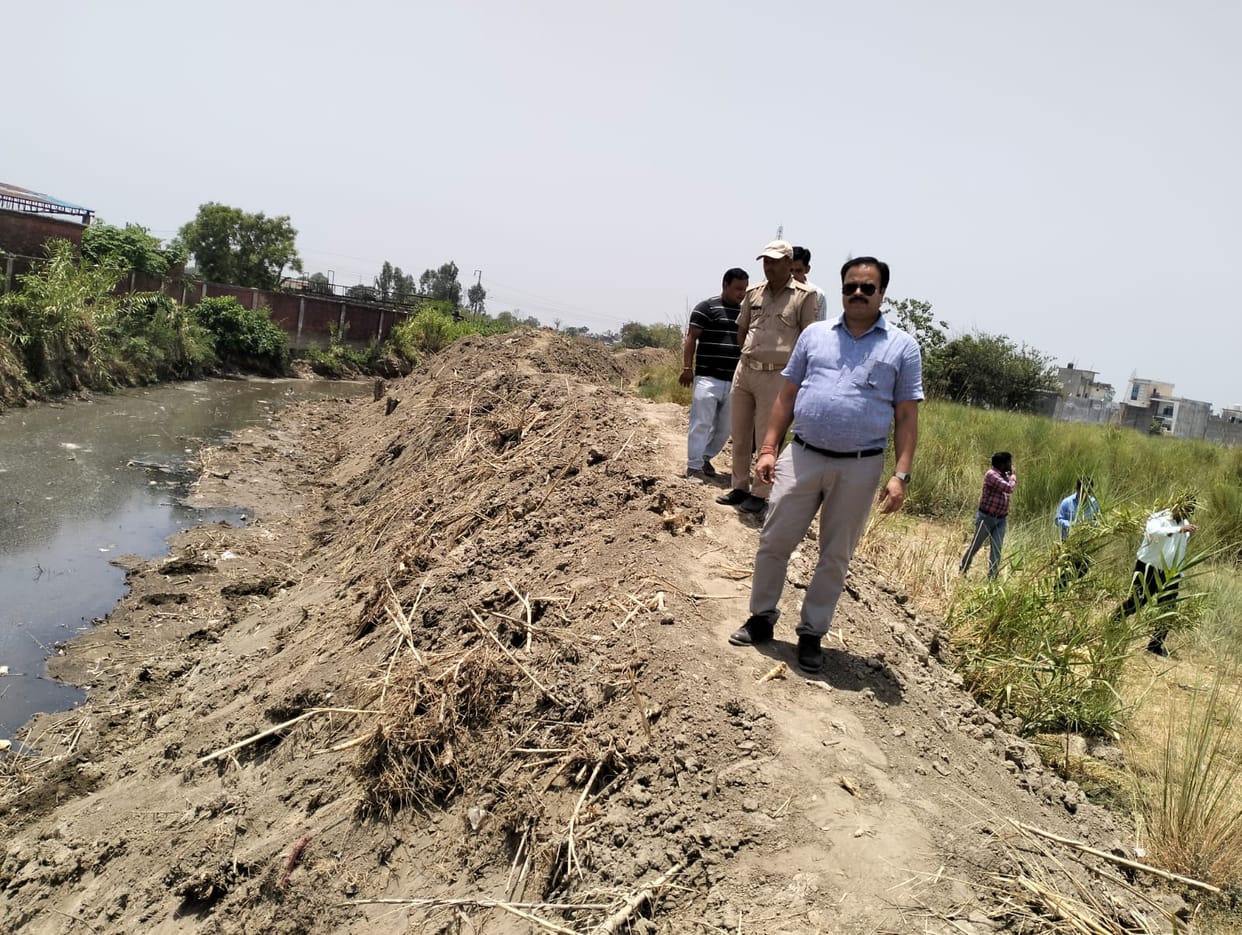 SDM inspected the cleaning work of Levada River