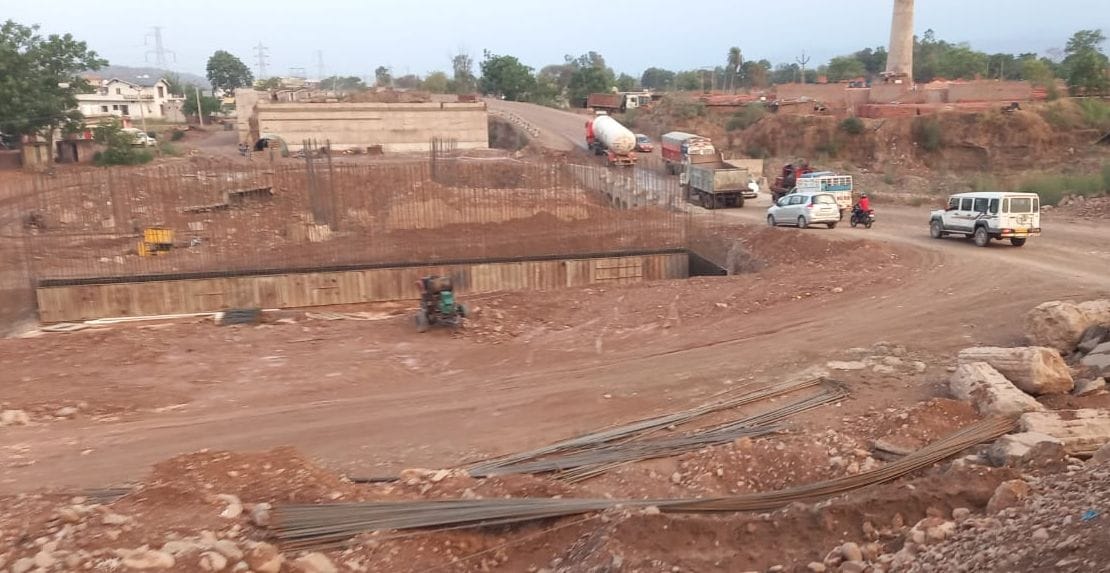 Kitarpur bridge could not be ready even after a year