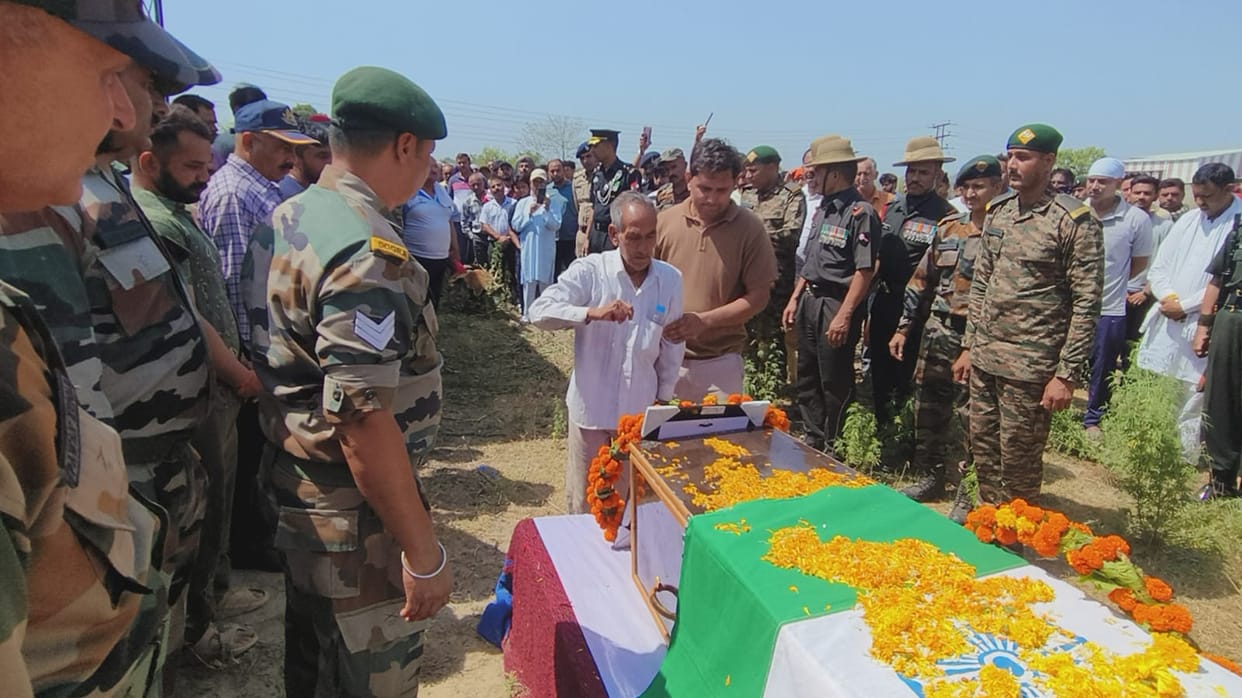 Pandoga lost his brave son, bid last farewell with tearful eyes